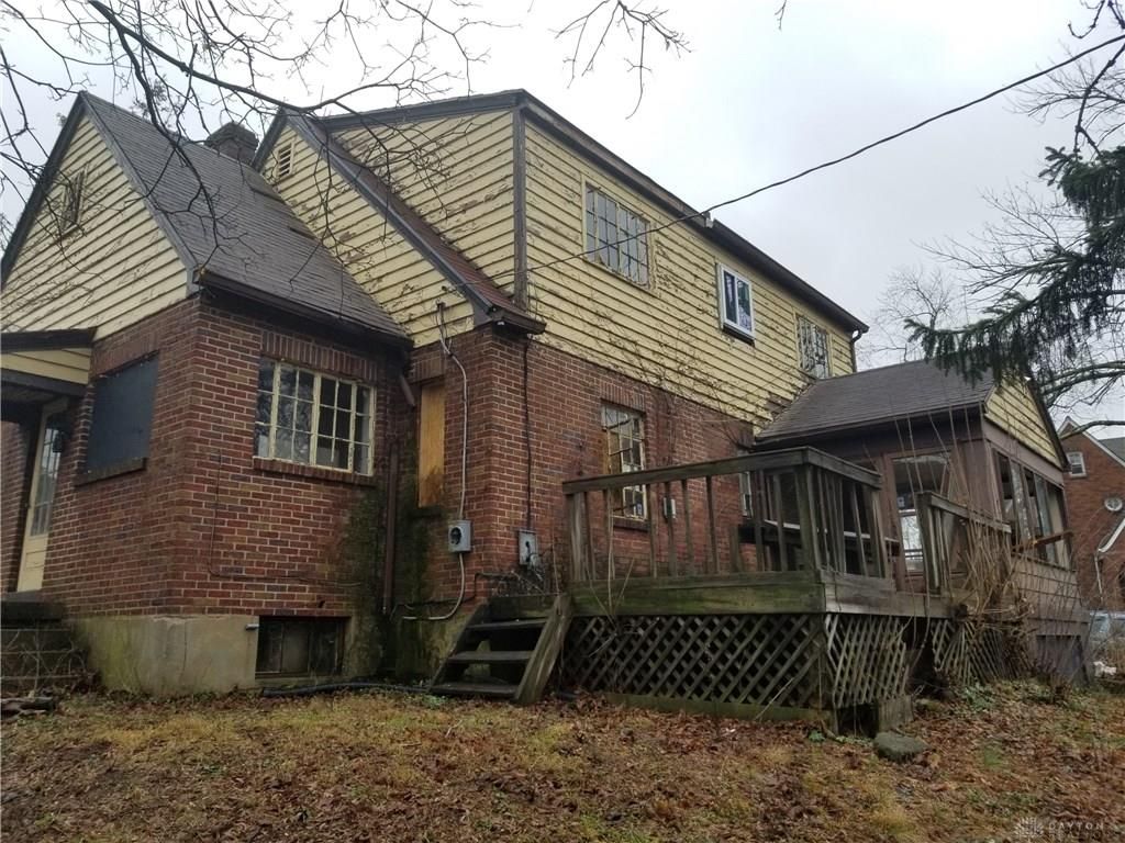 2500 Salem Ave, Dayton, OH 5 Bed, 2 Bath SingleFamily Home 8