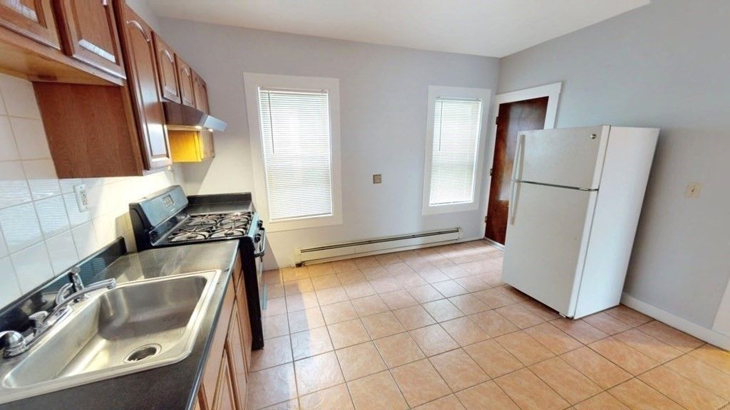 74 Hamilton St #2, Dorchester, MA 02125