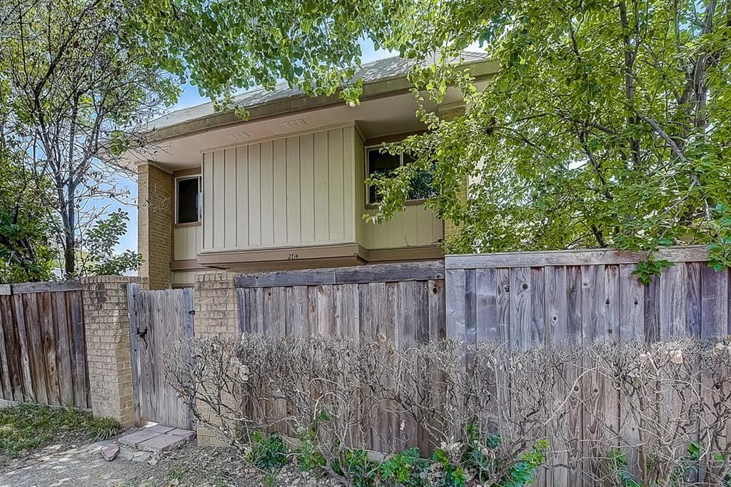 2714 Stonehaven Ct, Irving, TX 75038