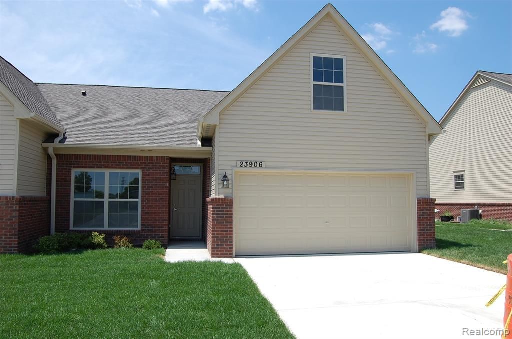 23906 White Pine St 60, Flat Rock, MI 48134 Trulia