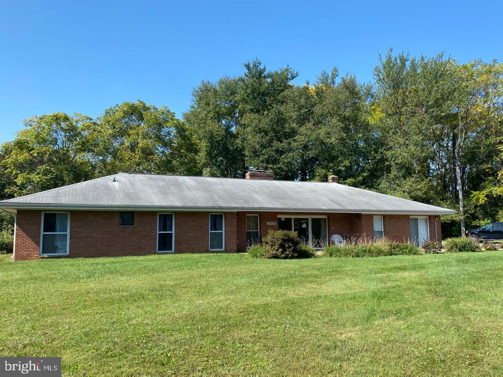 28928 Ridge Rd, Mount Airy, MD 21771