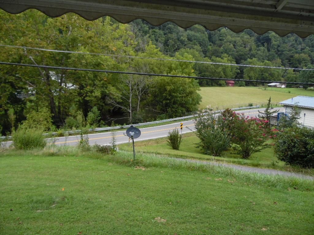 3524 E Stone Gap Rd, Big Stone Gap, VA 2 Bed, 1 Bath SingleFamily