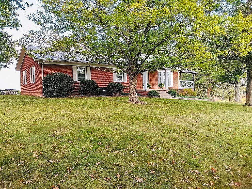 519 Paradise Rd, Greenville, KY 42345