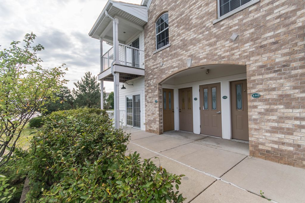 2704 Northview Rd 130, Waukesha, WI 53188 Trulia