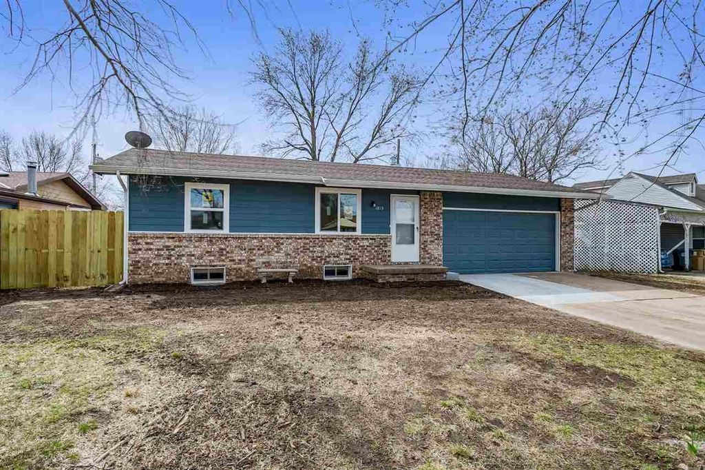 1813 E Evanston St, Park City, KS 3 Bed, 2 Bath SingleFamily Home