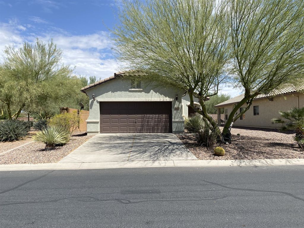3905 N Hidden Canyon Dr, Florence, AZ 85132