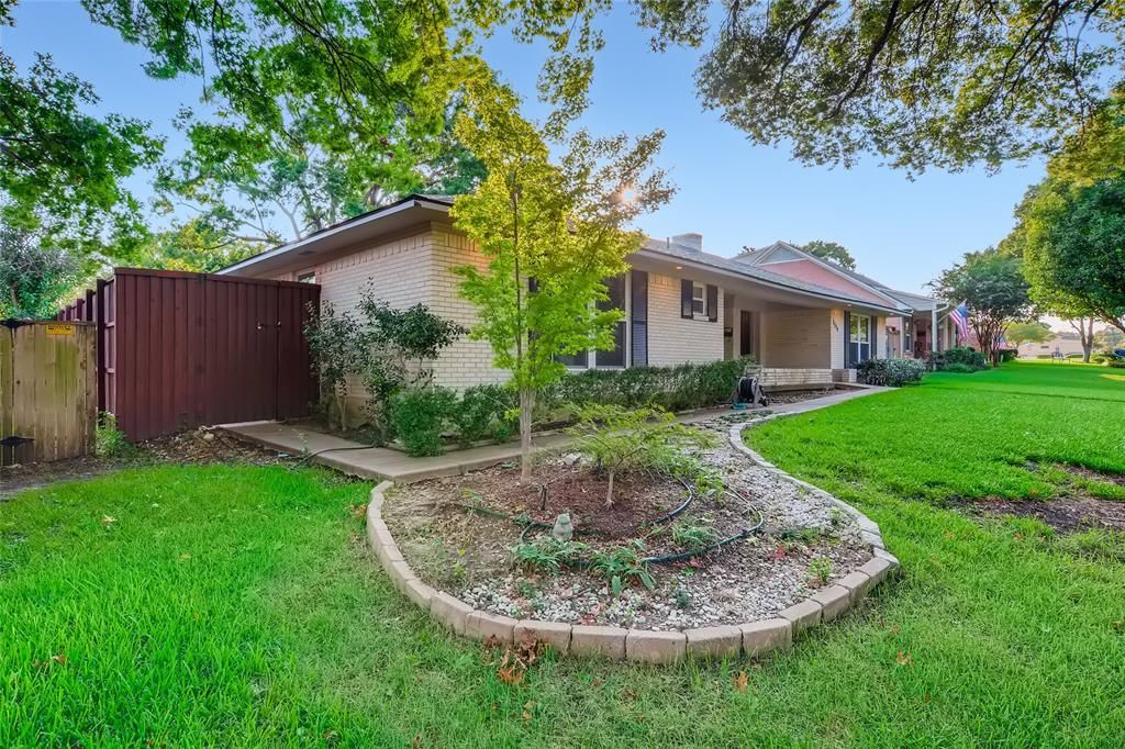 1111 Hamilton Dr, Richardson, TX 75080