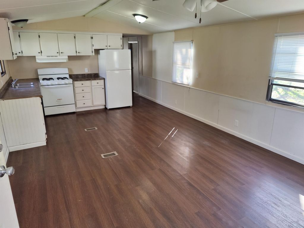 723 N Main St 29, Loami, IL 62661 Trulia