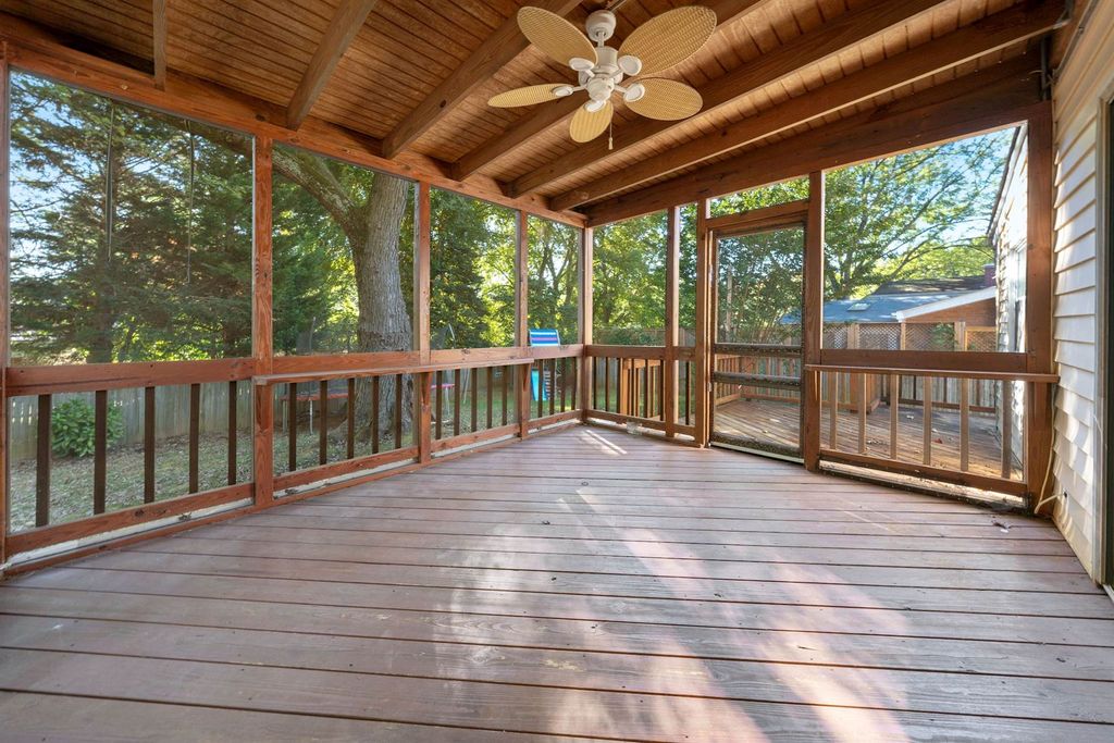11407 Lovejoy St, Silver Spring, MD 20902