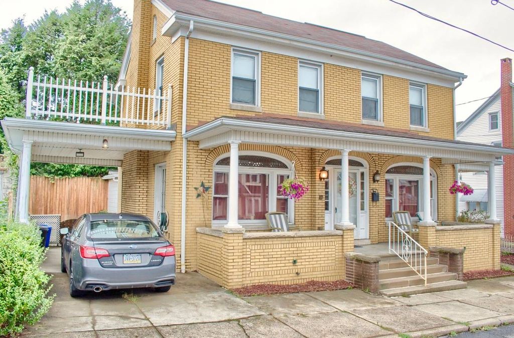 30 S 3rd St, Shamokin, PA 17872 4 Bed, 3 Bath SingleFamily Home MLS 10932624 20 Photos