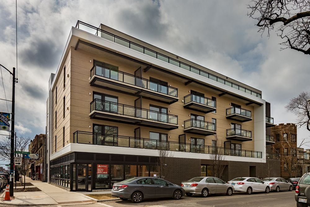 2407 W Eastwood Ave, Chicago, IL 60625