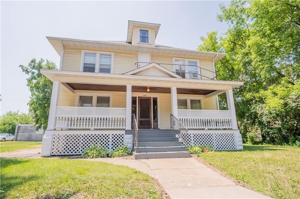 1010 South Farwell Street, Eau Claire, WI 54701