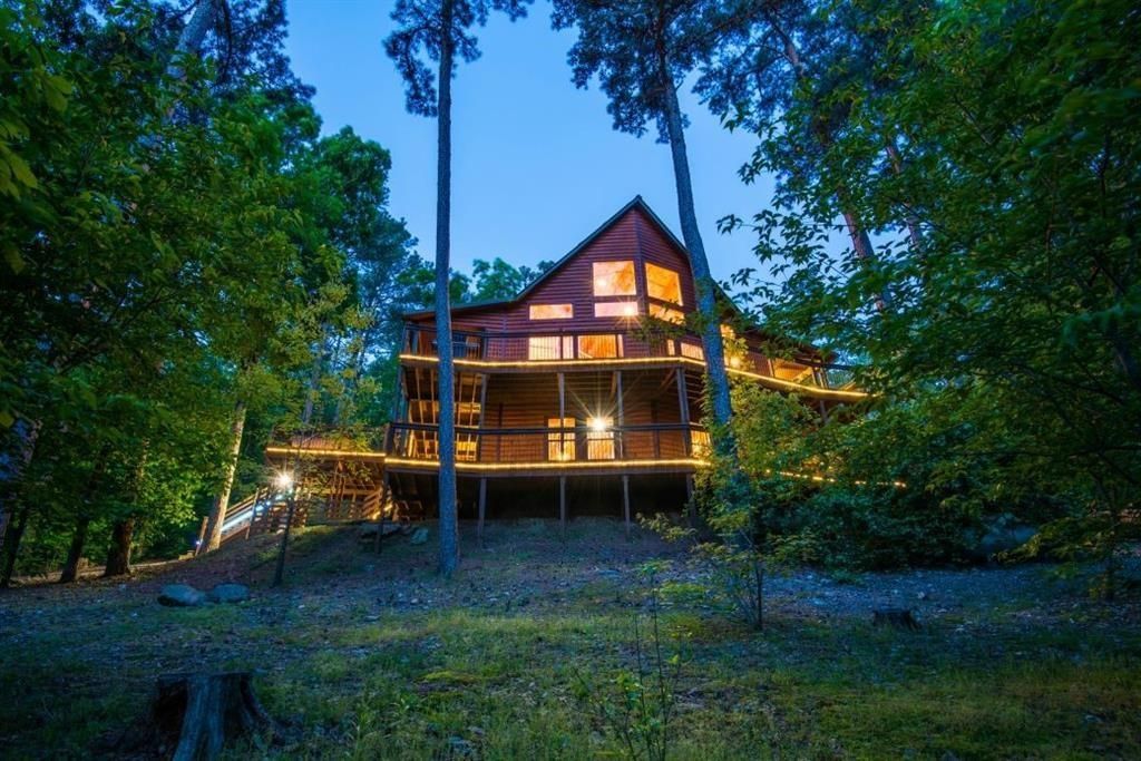 32 Paddlefish Rd, Broken Bow, OK 74728