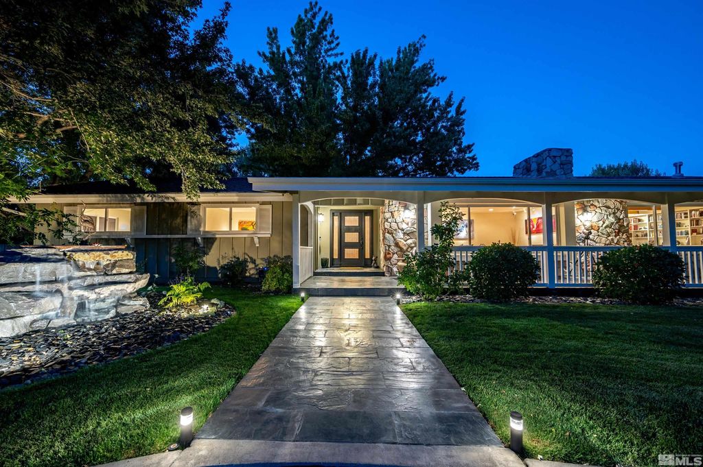 1185 Sweetwater Dr, Reno, NV 89509