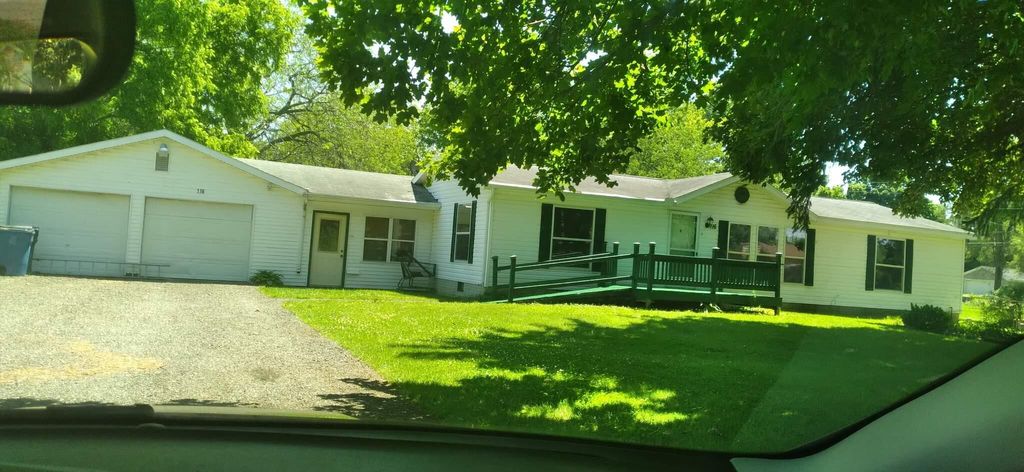 116 N West St, Tekonsha, MI 49092