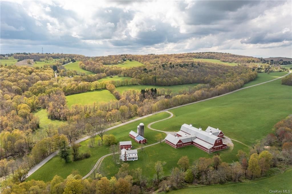 Beautiful Dutchess Country Home Comes with 17-Acre Farm and