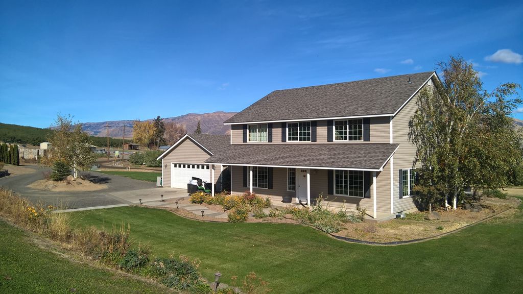 200 Tieton Heights Rd, Tieton, WA 5 Bed, 3 Bath SingleFamily Home