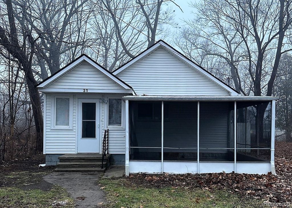 31 N  Eastway Dr, Pontiac, MI 48342