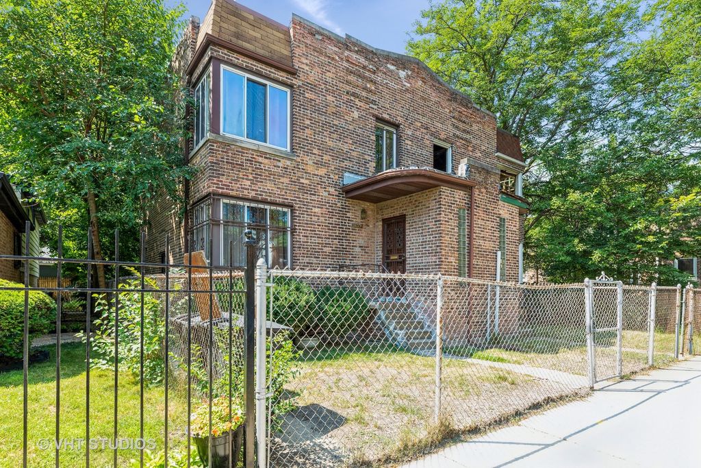 1655 E 70th St, Chicago, IL 60649 See Est. Value, Schools & More