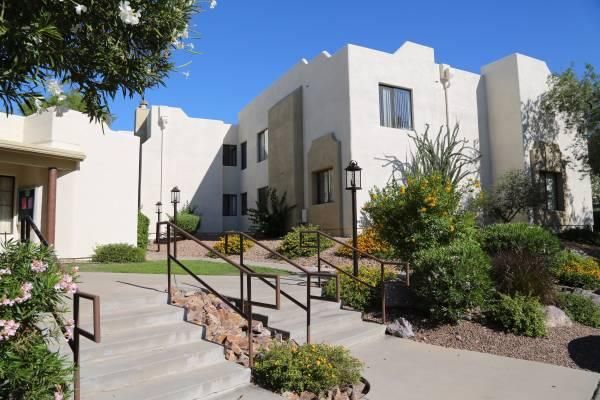 7374 N Mona Lisa Rd, Tucson, AZ 85741