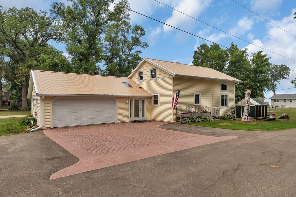 821 E Lake St, Osakis, MN 56360 Trulia