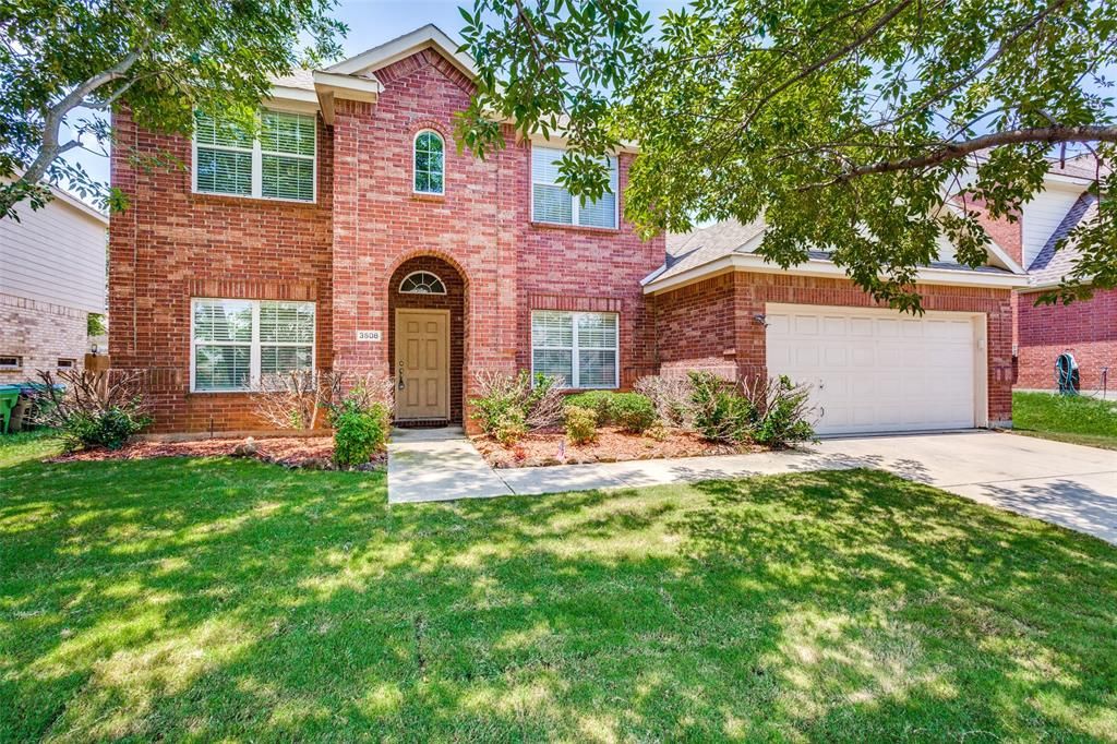 3508 Mustang Dr, Denton, TX 76210