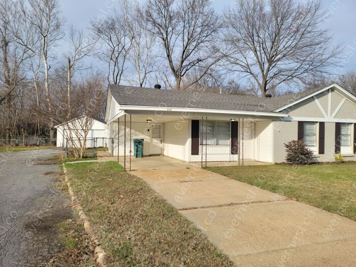 2112 Cresthill Dr N, Southaven, MS 38671