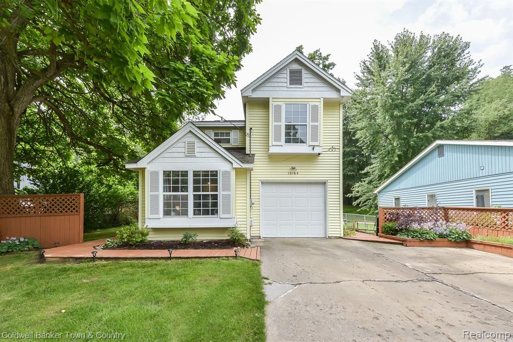 10164 Skeman Rd, Brighton, MI 48114 SingleFamily Home for Sale MLS 20240048700
