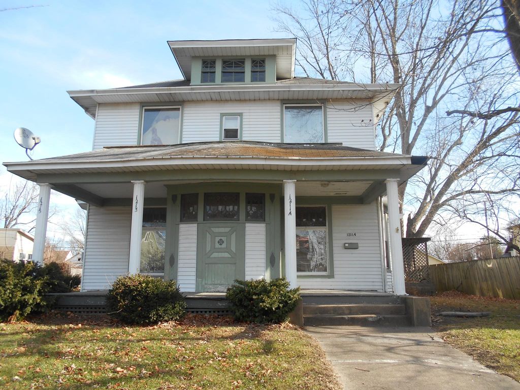 1211 Franklin St #B, Columbus, IN 47201