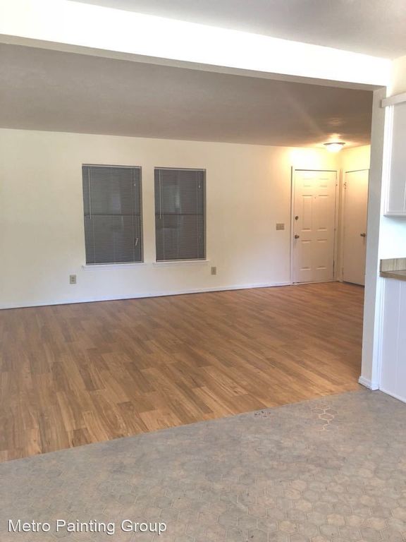1002 SW Summit Ave 1, Lawton, OK 2 Bed, 1 Bath Multi