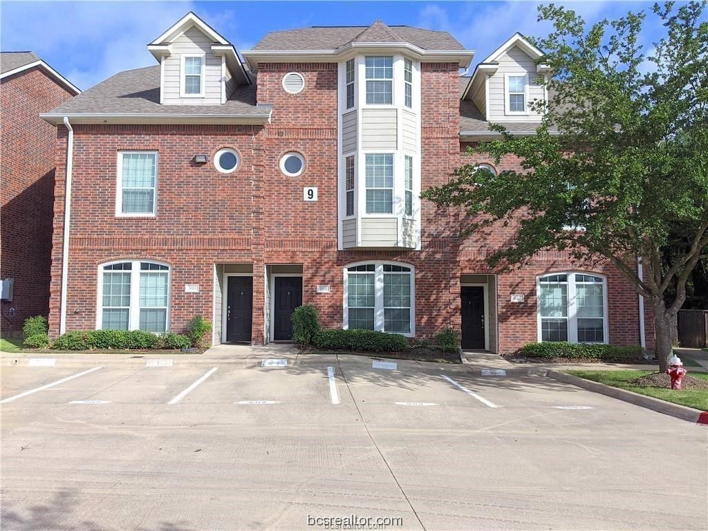 305 Holleman Dr   E  #902, College Station, TX 77840