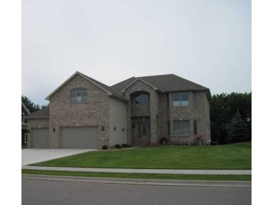 31 Deerwood Ct, North Mankato, MN 56003