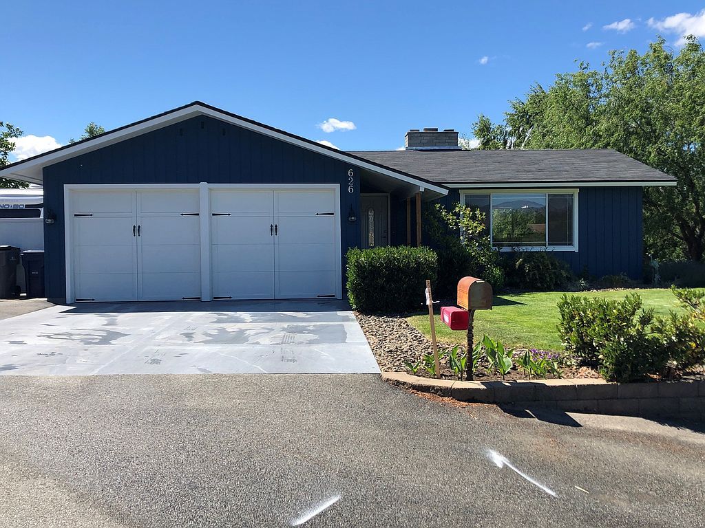 626 Gormley St NE, East Wenatchee, WA 98802