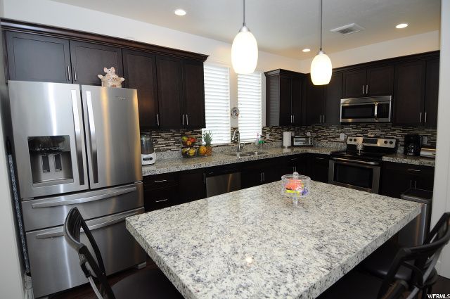 4774 W Daybreak Rim Way, South Jordan, UT 84009