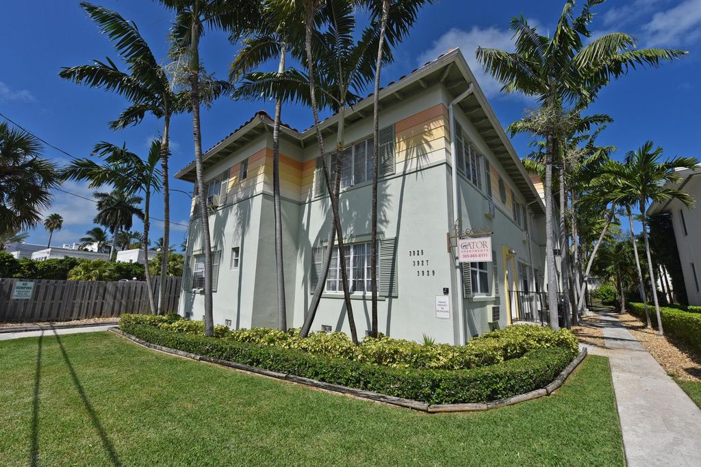 3925 N Meridian Ave, Miami Beach, FL 33140