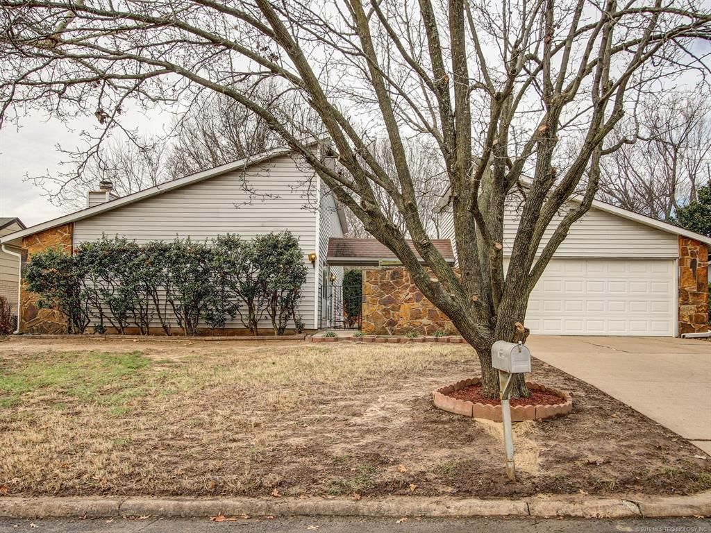 4012 S Cedar Ave, Broken Arrow, OK 3 Bed, 2 Bath SingleFamily Home