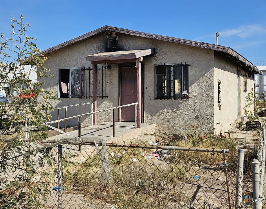 211 W Sherman St, Calexico, CA 92231 MLS 24383121IC Trulia