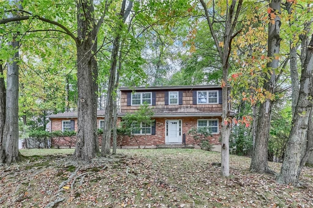 32 London Ter, New City, NY 10956
