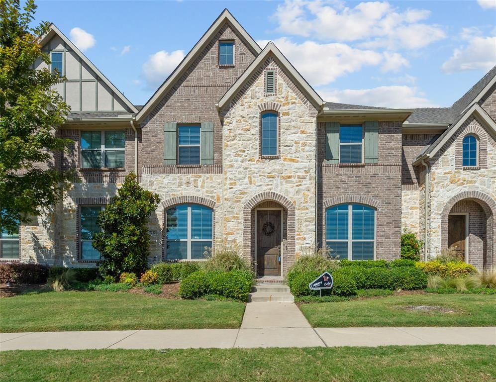 7212 Kickapoo Dr, Mckinney, TX 75070 3 Bed, 3 Bath Townhouse MLS