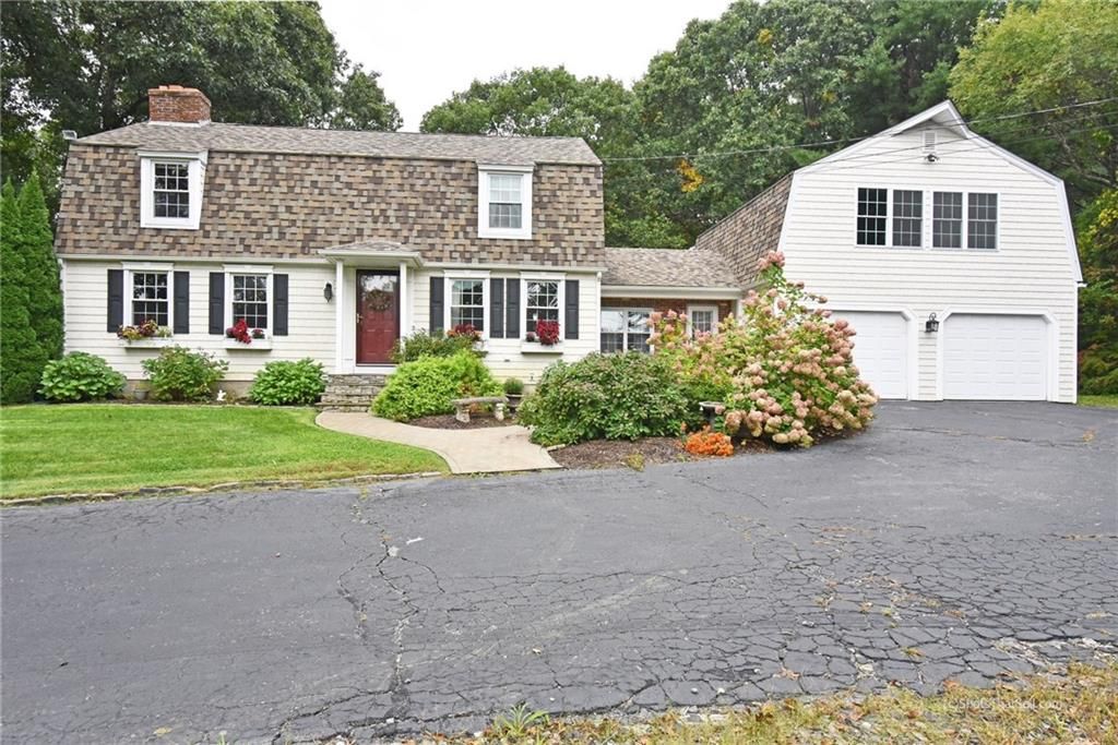 5 Maple Valley Rd, Coventry, RI 3 Bed, 2 Bath SingleFamily Home 40