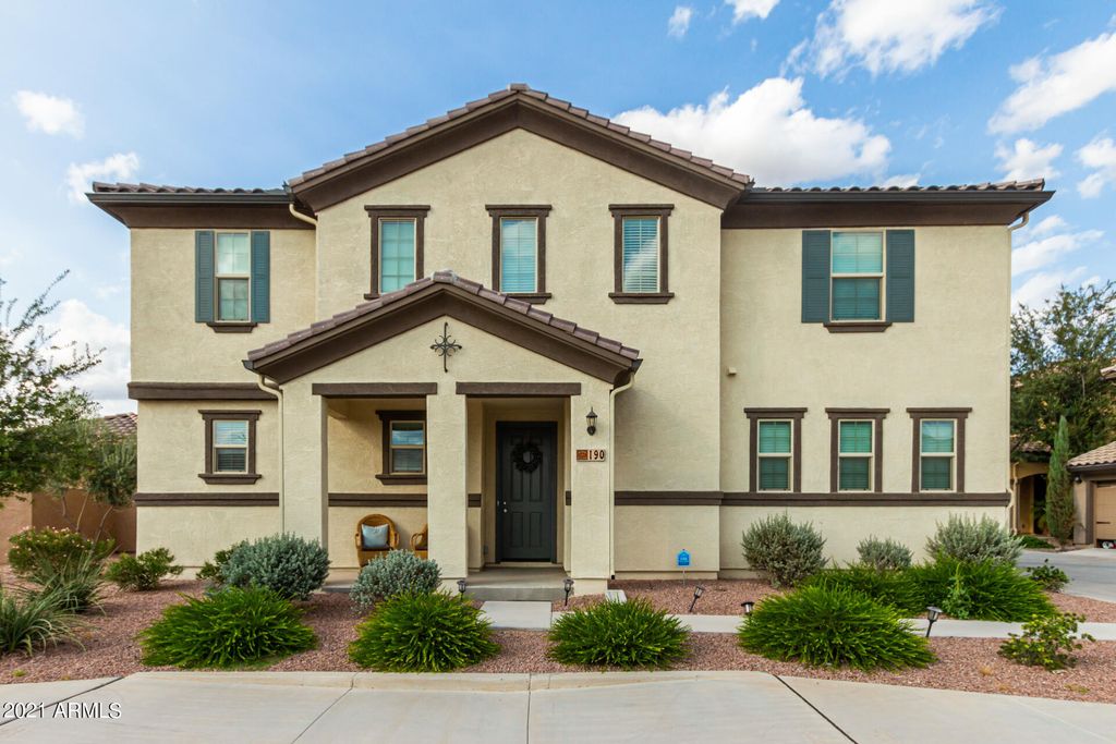 190 E Bluejay Dr, Chandler, AZ 85286