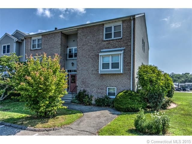 73 Carriage Dr, Milford, CT 06460