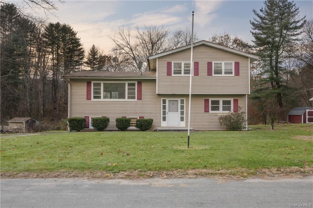 23 Cherry Ln, Wawarsing, NY 12428