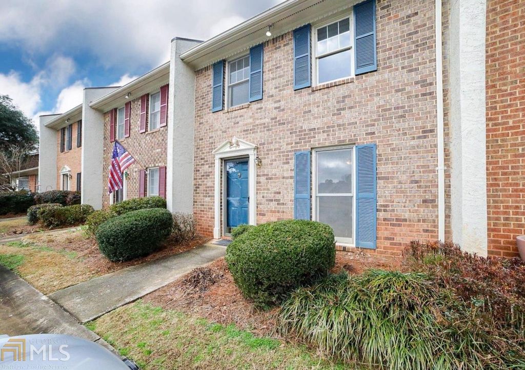 250 Cleveland Rd #241, Bogart, GA 30622