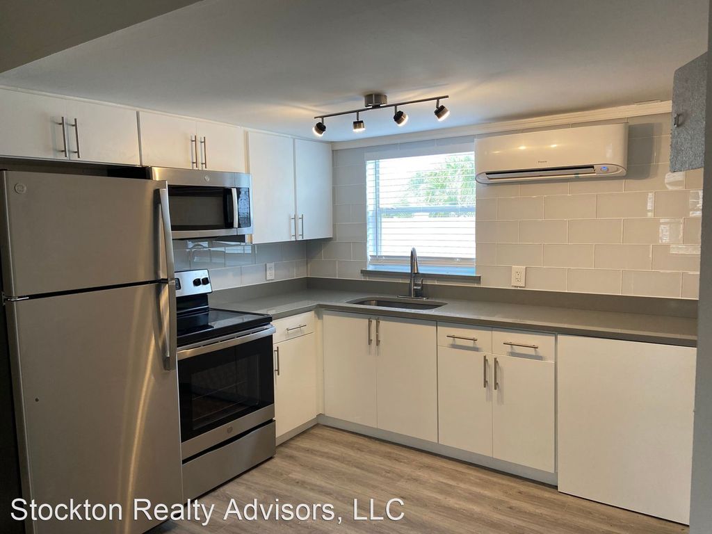 637 N Lime Ave #104-B, Sarasota, FL 34237