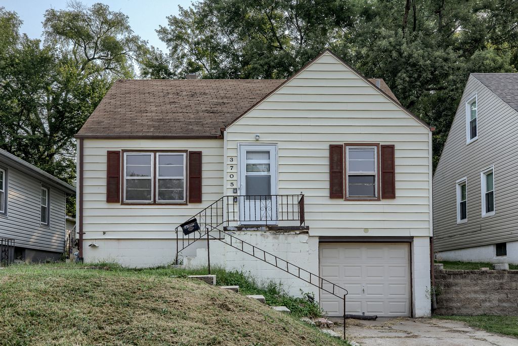 3705 N 55th St, Omaha, NE 68104 Trulia