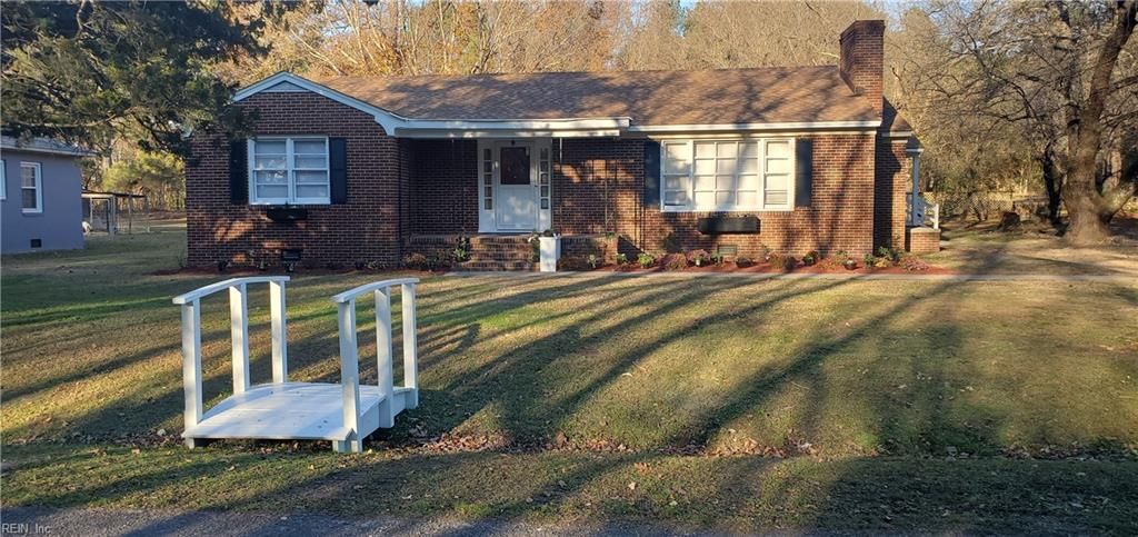 22417 Farmers Grv, Courtland, VA 23837