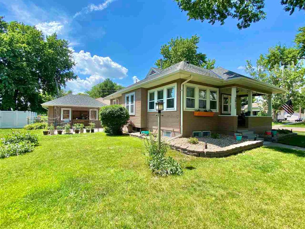 2922 Central Ave, Kearney, NE 68847