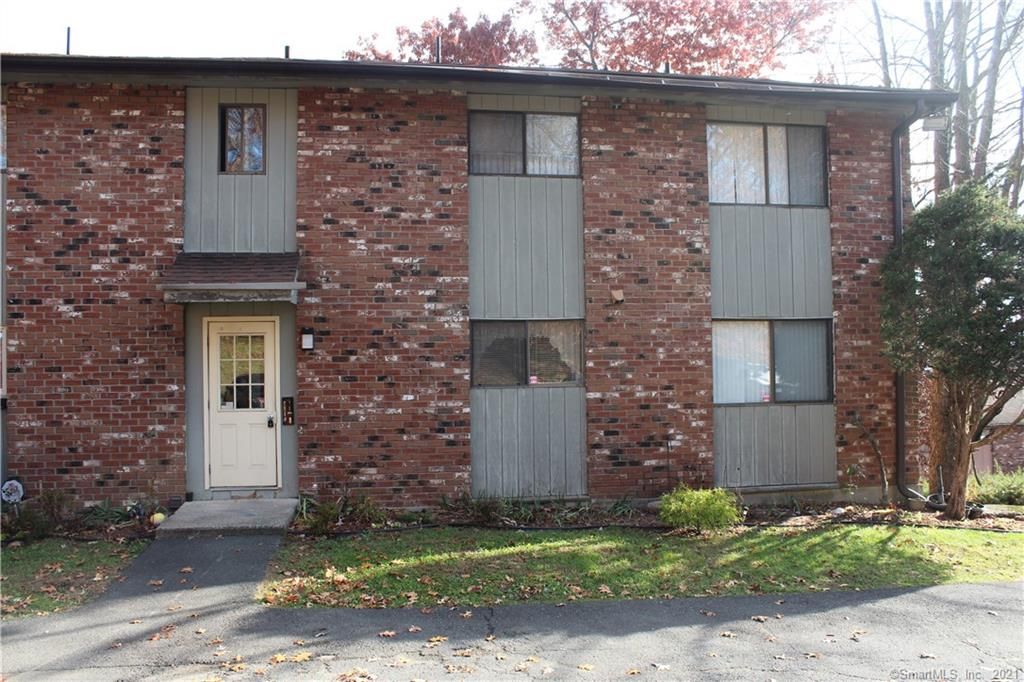 192 Kaynor Dr #A, Waterbury, CT 06708