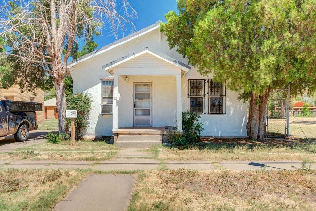 1918 18th St, Lubbock, TX 79401